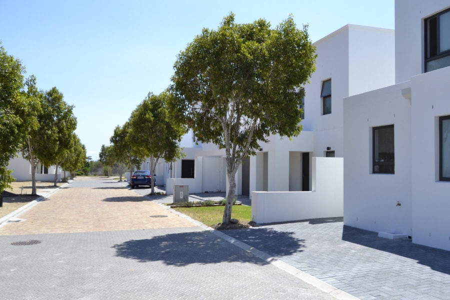 3 Bedroom Property for Sale in Croydon Gardens Estate Western Cape